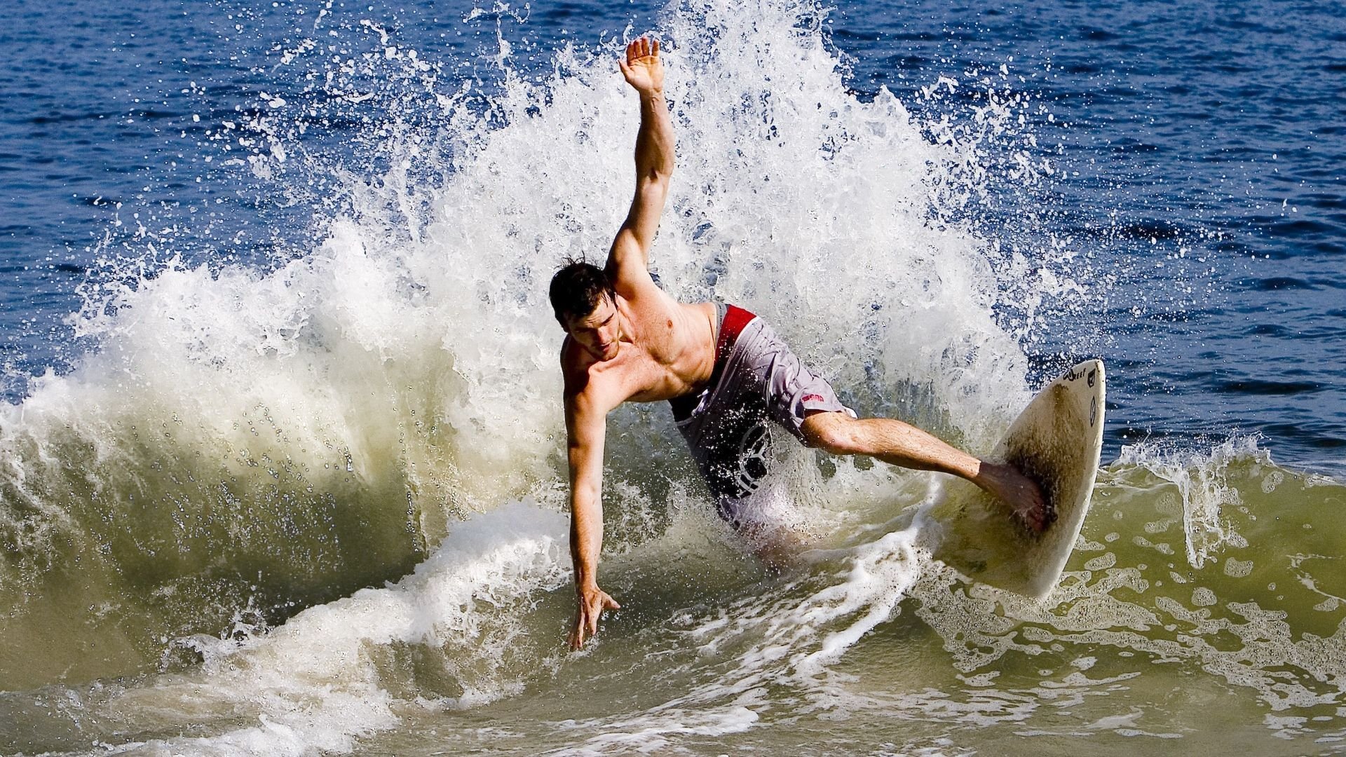 德甲青训项目视觉注意力训练提升空间感知能力